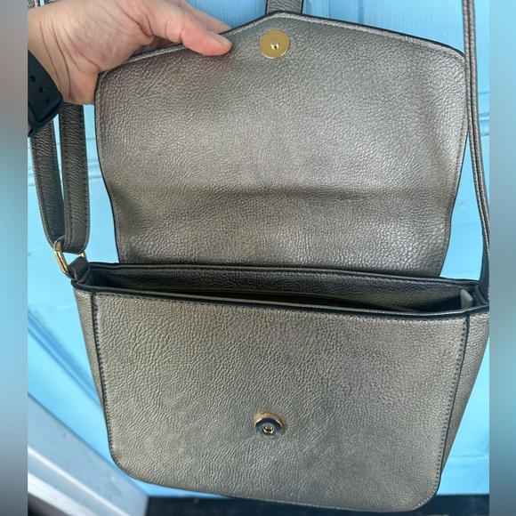 La Terre Silver Handbag Metallic Purse - Picture 4 of 13